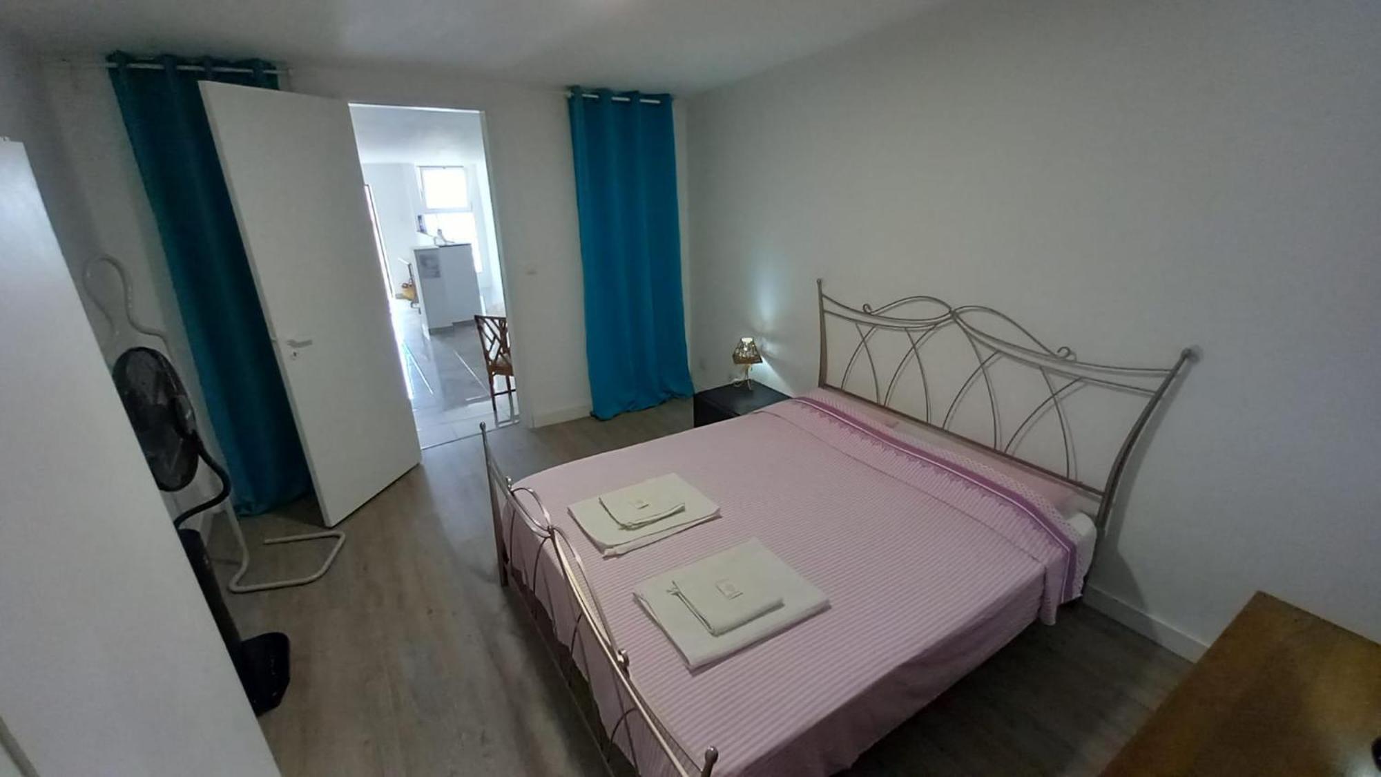 Privat bolig Alvito - Comfortable With Private Bathroom *